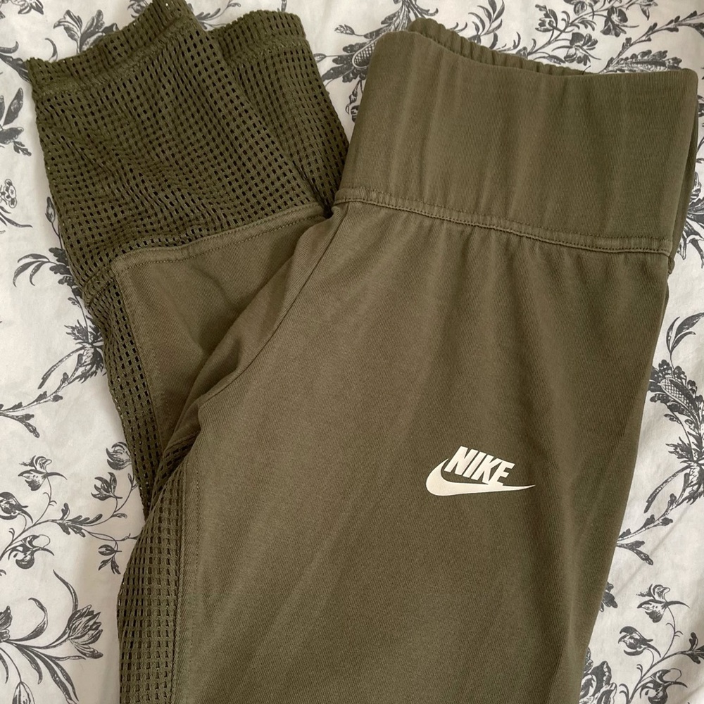 Nike leggings